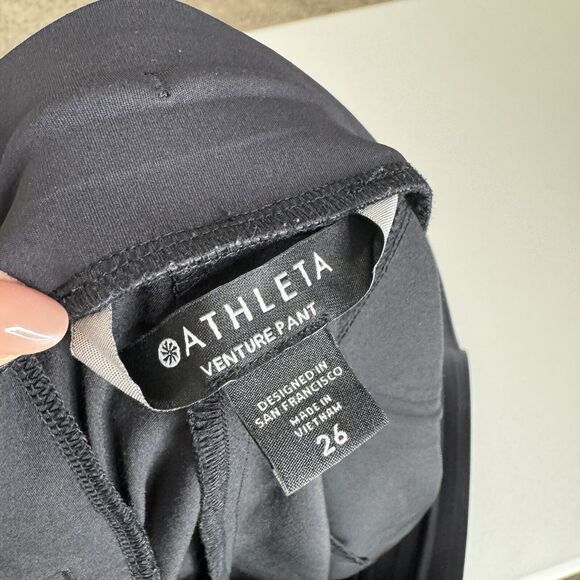 Athleta Womens Sweat Pants 26 Black Venture Jogger Pleated Gorpcore Performance - Picture 11 of 13